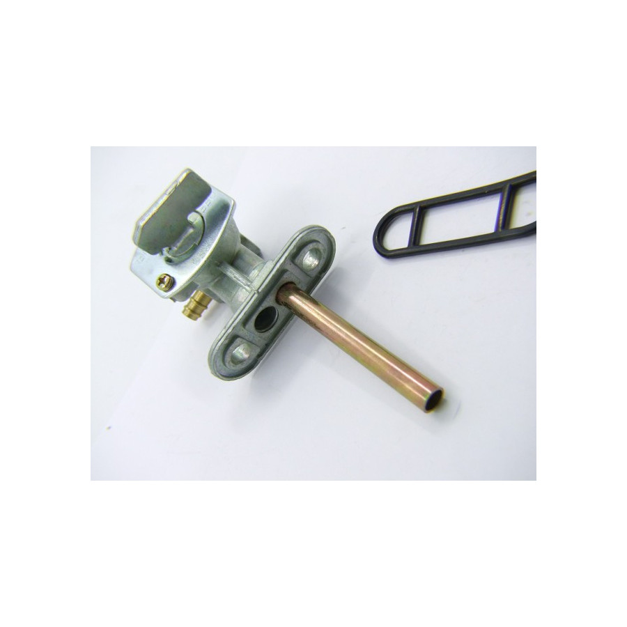Robinet essence - Universel - 34mm - sortie a droite ø int. 3-mm