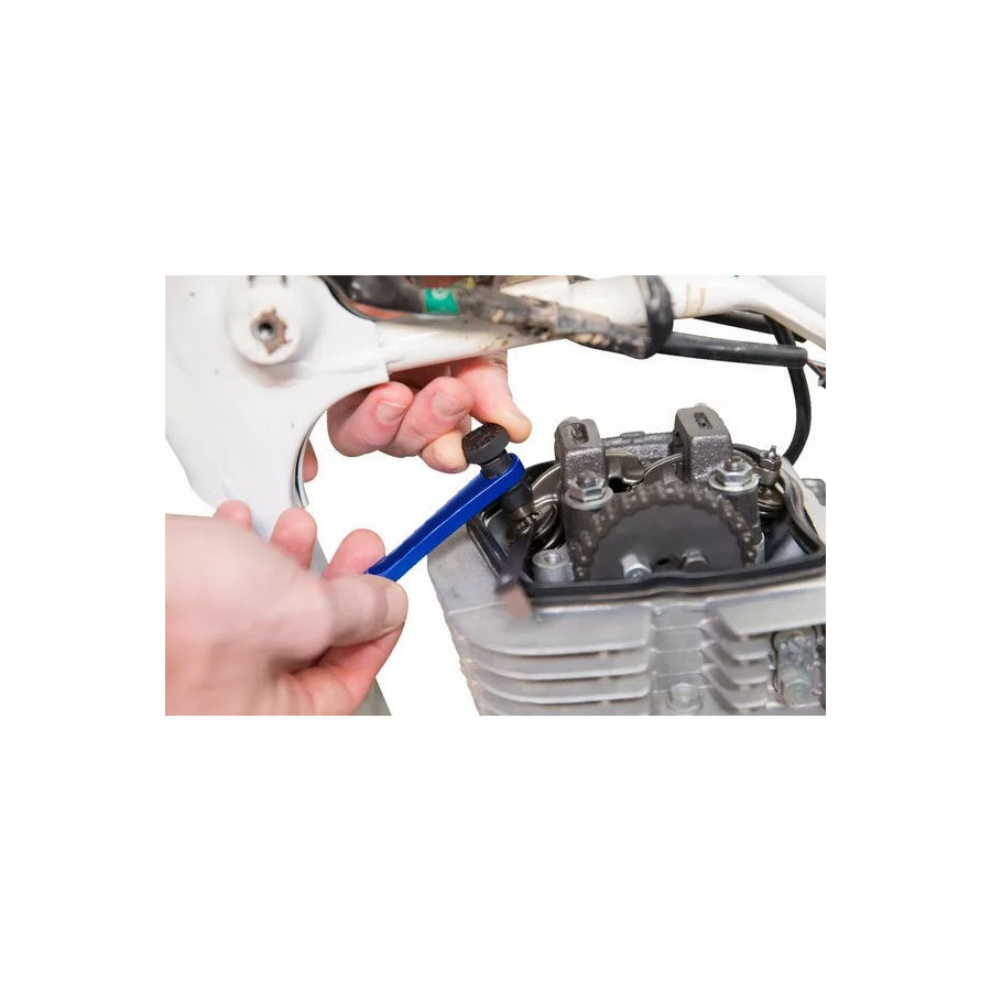 Moteur - Outil de reglage des culbuteur - 