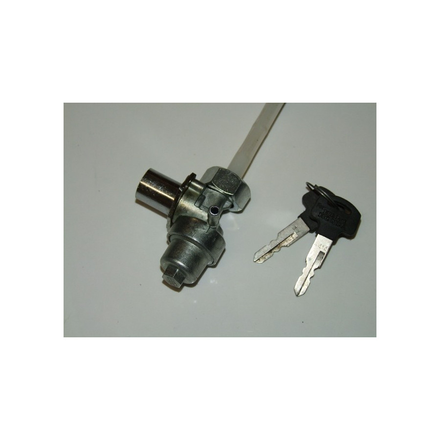 Reservoir - robinet essence - M16 x1.50 - Avec fermeture a clef